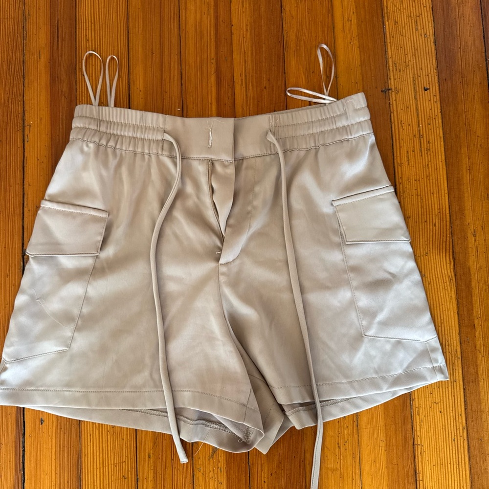 Zara Beige Casual Shorts